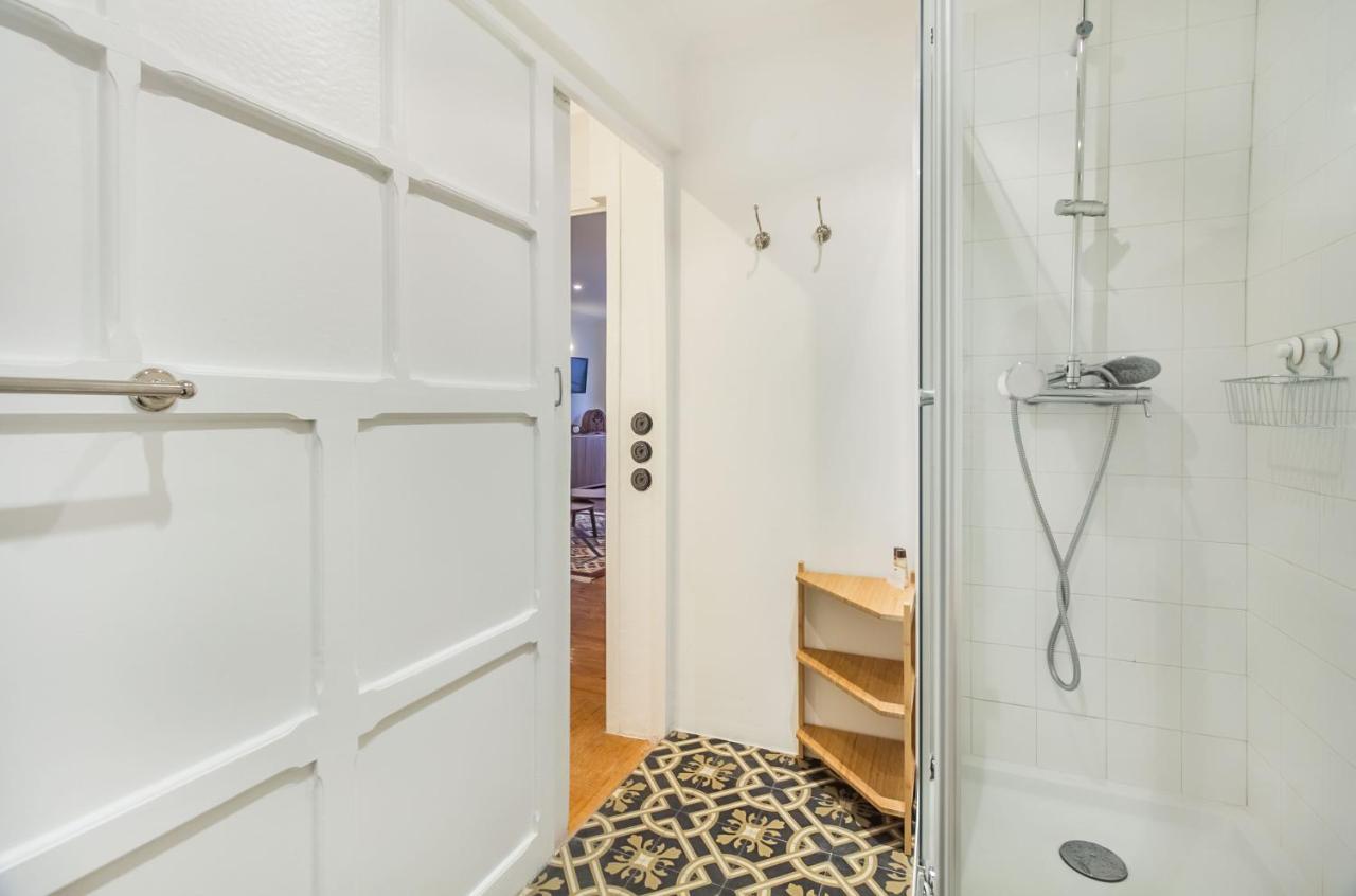 Апартаменты Unique And Stylish Flat In Historic Лиссабон Экстерьер фото