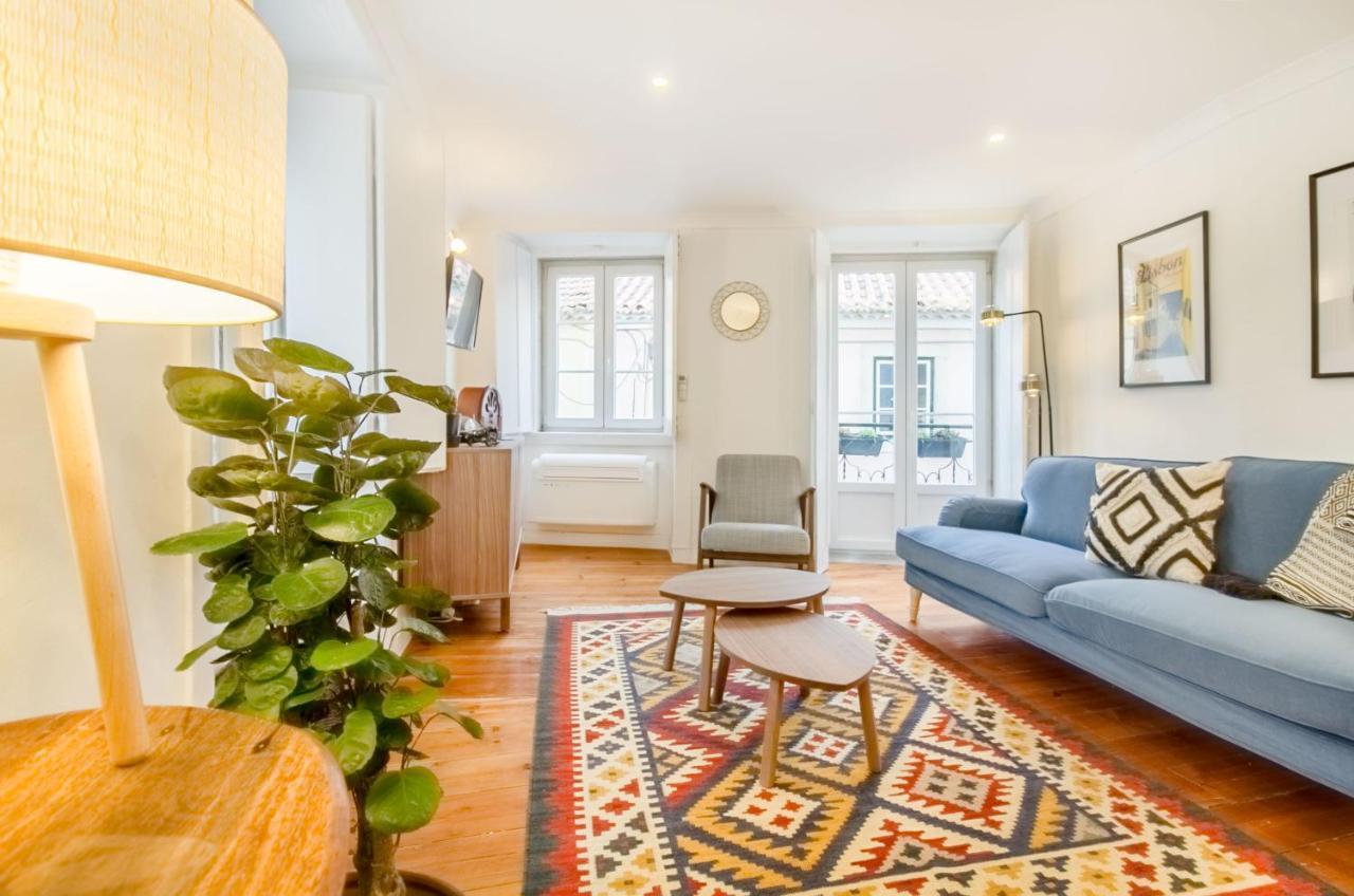 Апартаменты Unique And Stylish Flat In Historic Лиссабон Экстерьер фото
